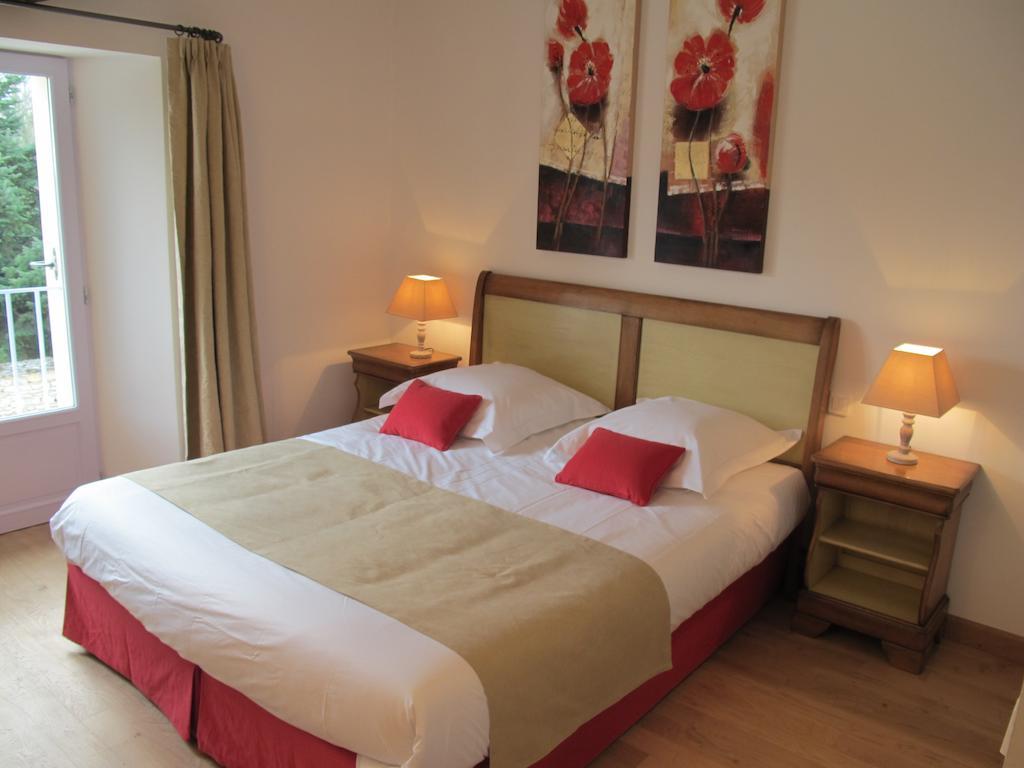 Au Domelia Provinois Hotel Cerneux Стая снимка